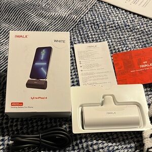 White LinkPod 4 Docking Battery for iPhone